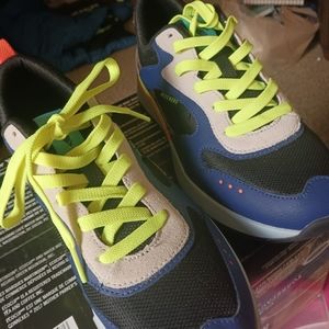 New womens Sketchers